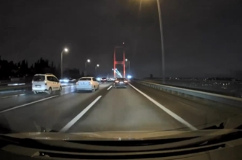 15 Temmuz Şehitler Köprüsü’nde zincirleme kaza: 6 araç birbirine girdi
