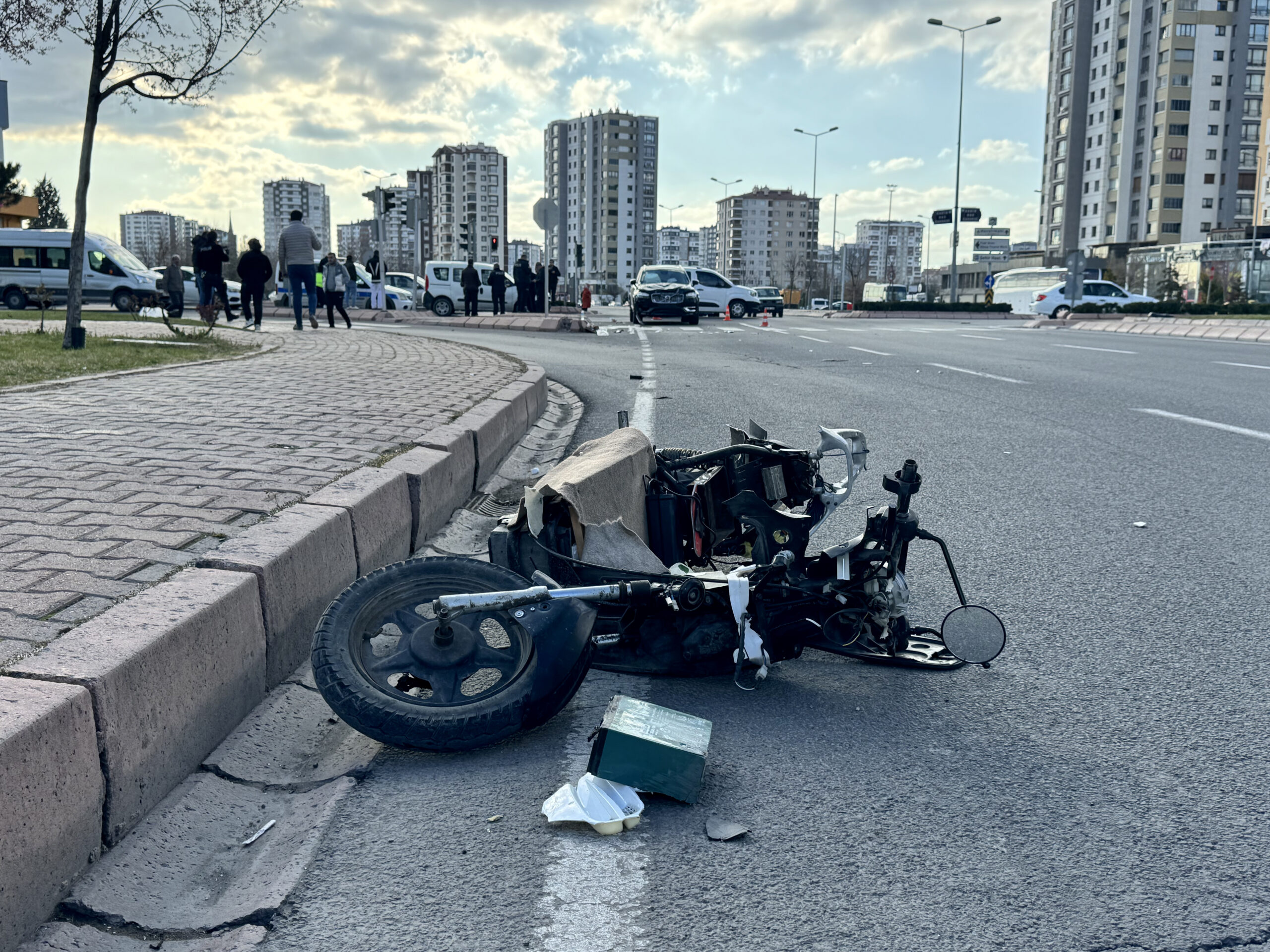 Kayserispor Başkanı Ali Çamlı’nın Cipinin Çarptığı Bisikletli Hayatını Kaybetti