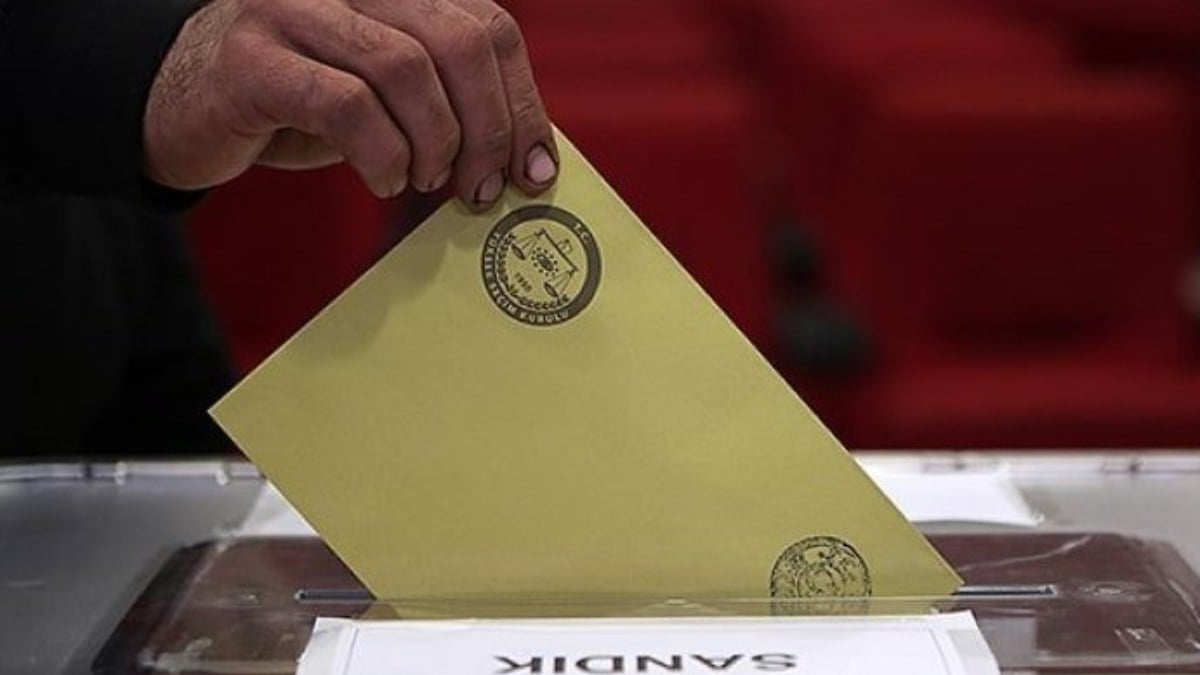 Antalya’da Yerleşik Yabancılar Oy Kullandı: “Hakkımızı Kullandığımız İçin Mutluyuz”