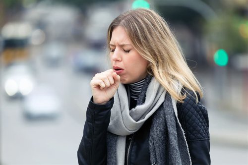 Hasta mısınız yoksa alerjik mi: Öksürük çeşitleri